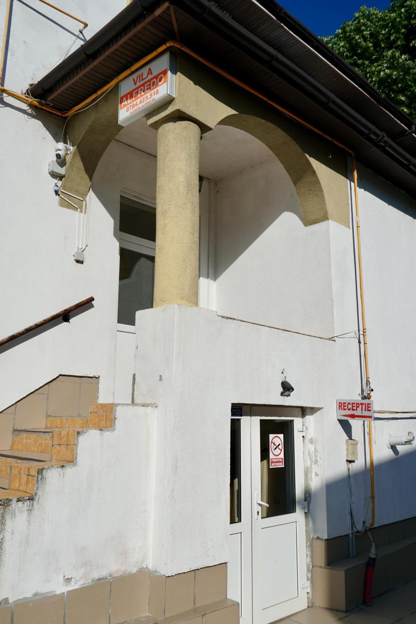 Cazare Alfredo Craiova Extérieur photo